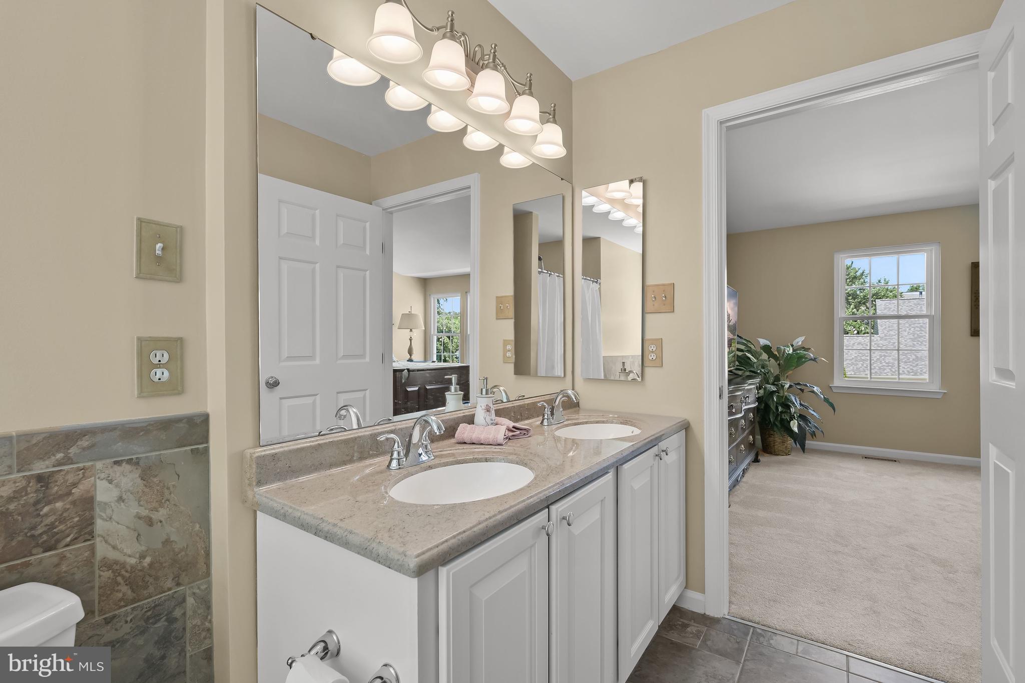 1406 Crossbow Road Mount Airy, MD 21771 - Photo 27 of 61 Primary Bath