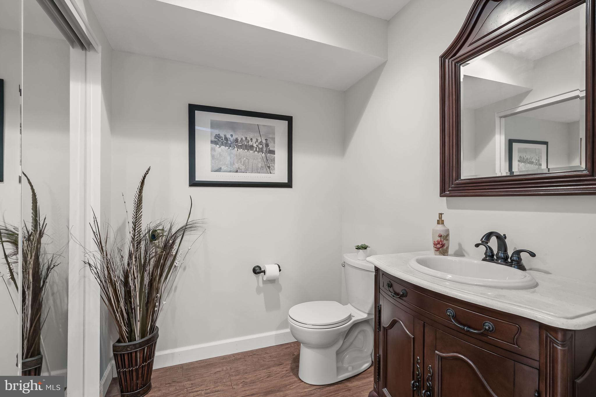 1406 Crossbow Road Mount Airy, MD 21771 - Photo 44 of 61 Powder Room