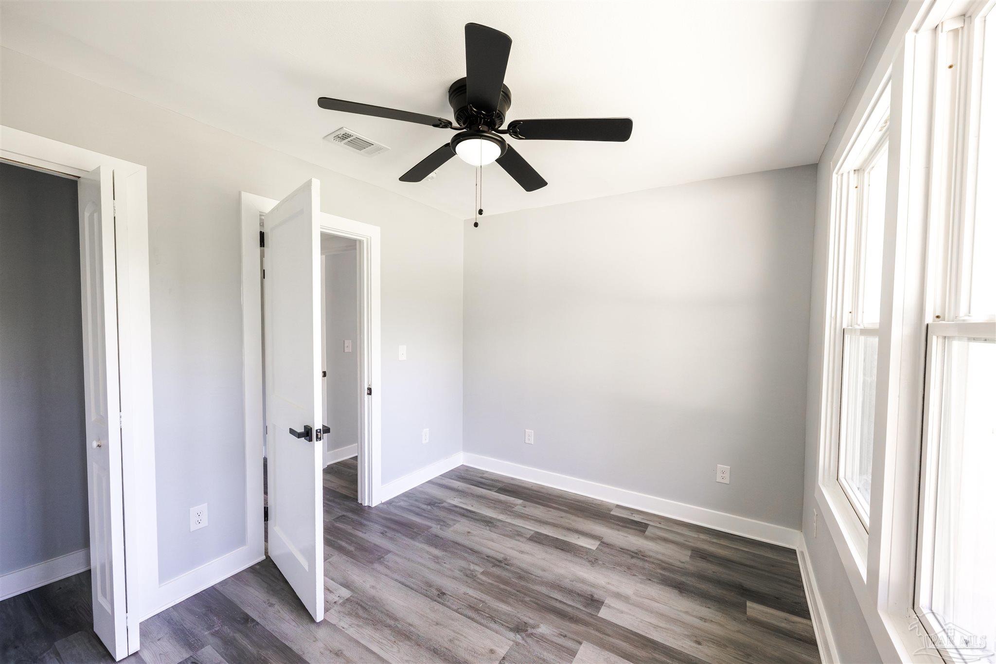 402 Rue Max Street Pensacola, FL 32507 - Photo 6 of 26