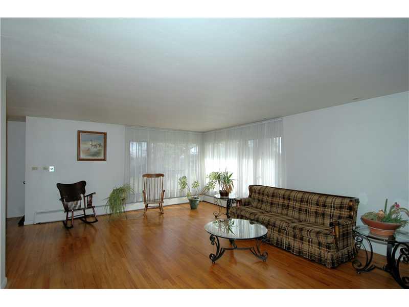 160 Pine Road Pittsburgh, PA 15237 - Photo 2 of 16 Living Room. Floor to ceiling windows,gleaming hardwood make this a special room where you will find plenty of room to enterain or just relax