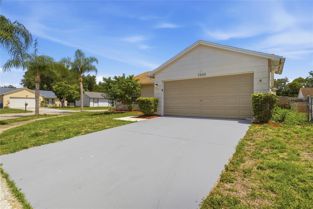 7955 Adelaide Loop New Port Richey, FL 34655 - Photo 32 of 33 Gallery Image 32