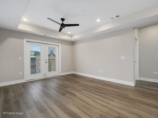 $2,295 | 261 Washington Boulevard, Unit 506, Oak Park, IL 60302