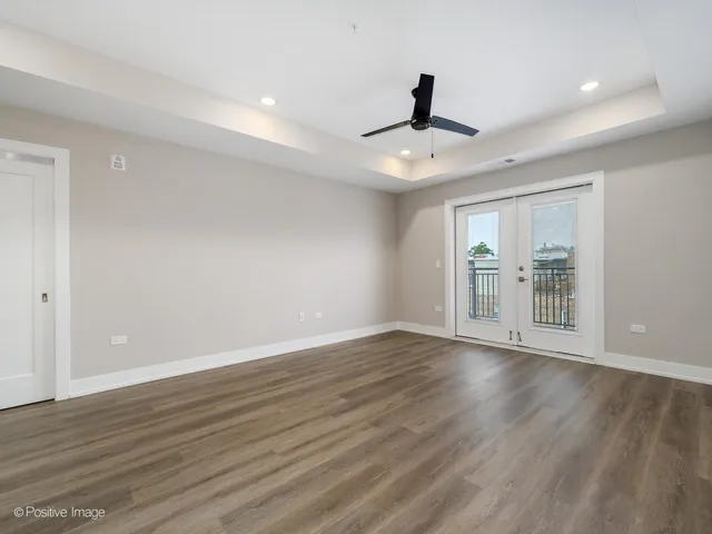 $2,295 | 261 Washington Boulevard, Unit 506, Oak Park, IL 60302