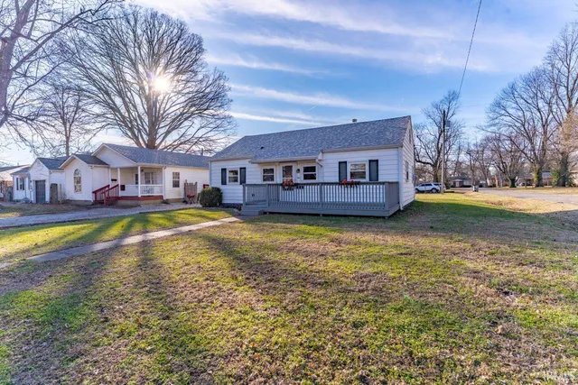 $148,000 | 901 Stewart Avenue, Evansville, IN 47715