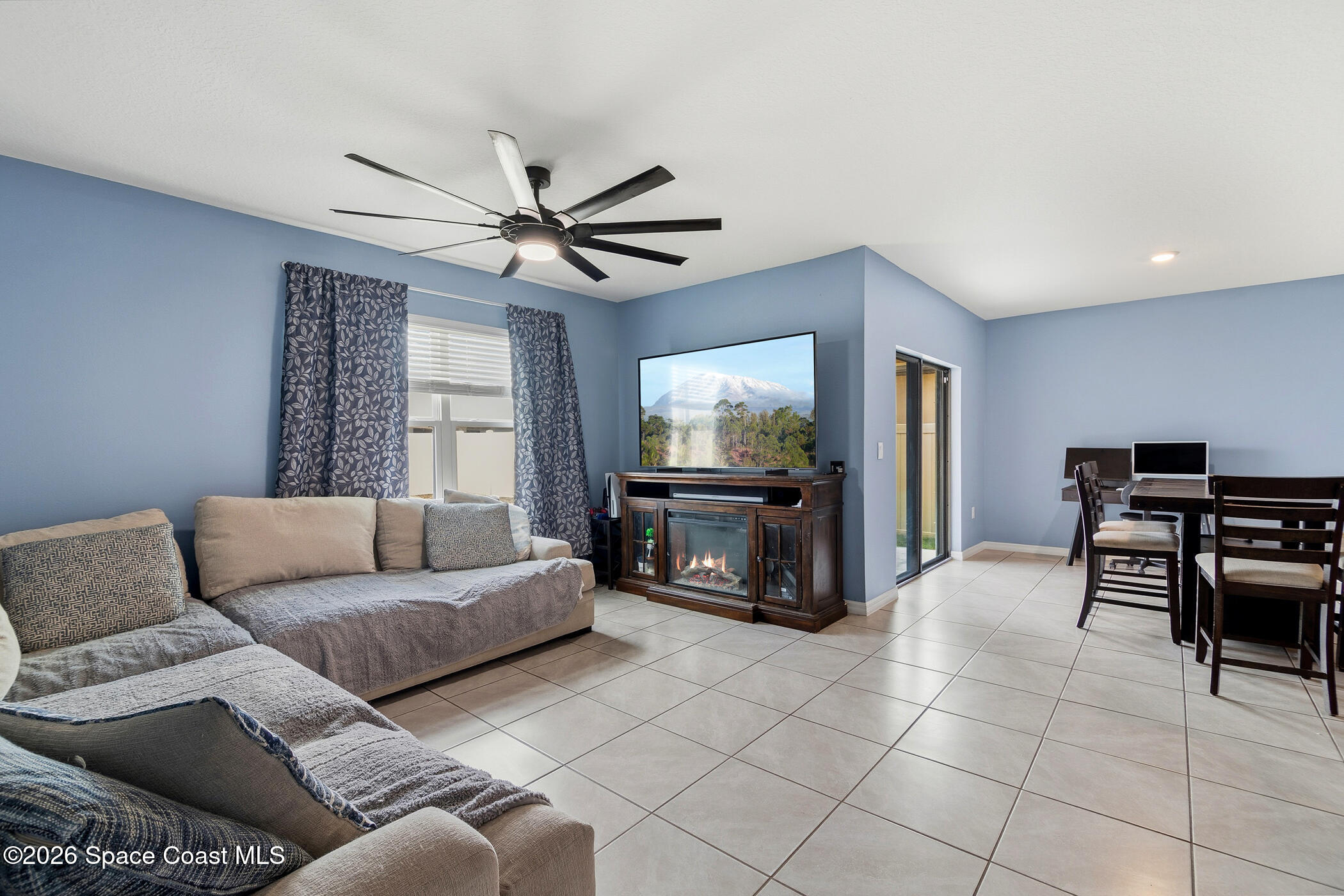 1814 Farmhouse Road Southeast Palm Bay, FL 32909 - Photo 9 of 30 Living Room