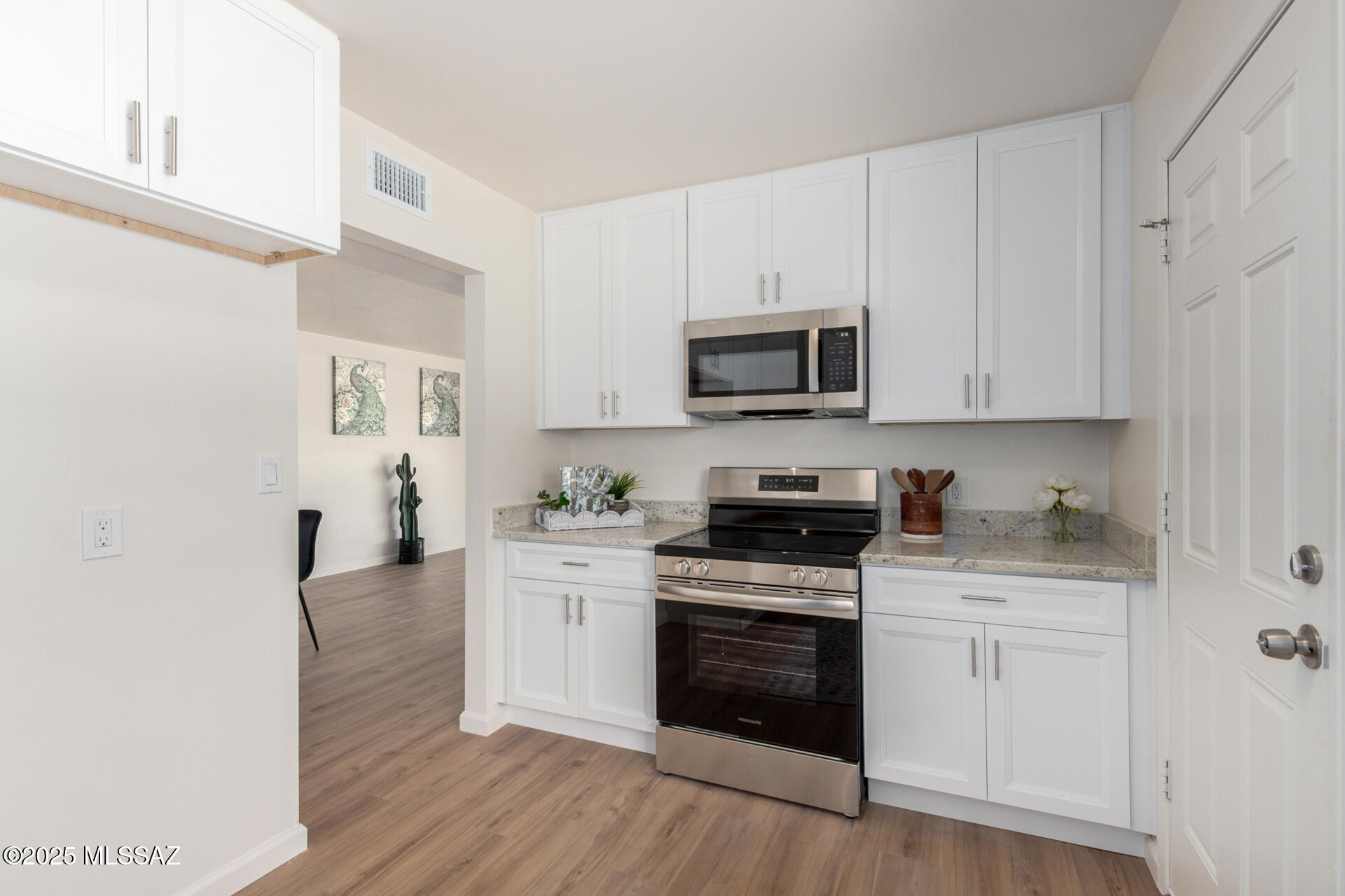 521 North Country Club Road, Unit 67 Tucson, AZ 85716 - Photo 13 of 35 Kitchen