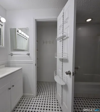 $2,150 | 7 Padanaram Road, Unit C77, Danbury, CT 06811