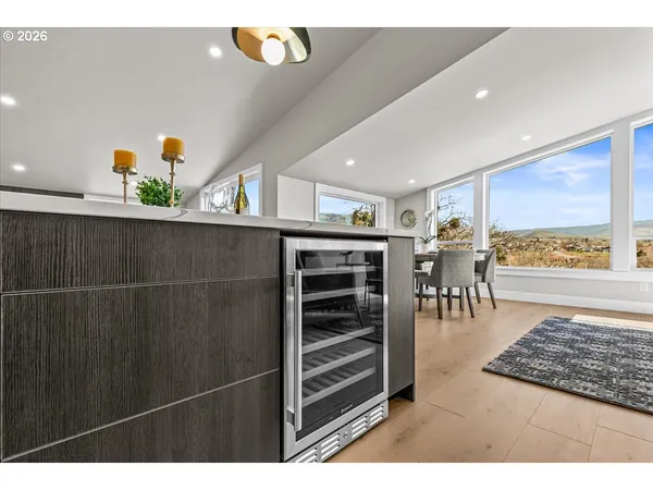 $1,389,900 | 852 Oak Street, Ashland, OR 97520