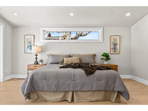 $1,389,900 | 852 Oak Street, Ashland, OR 97520