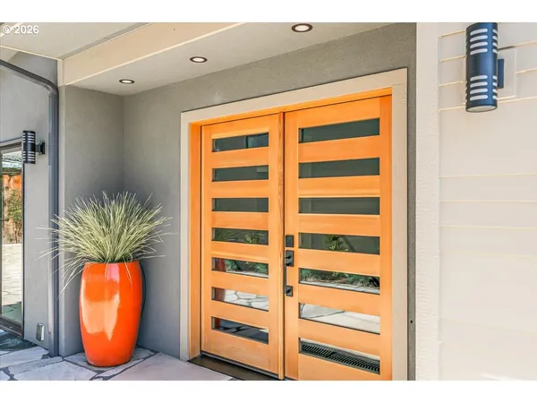 $1,389,900 | 852 Oak Street, Ashland, OR 97520