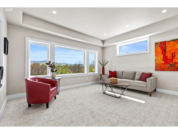 $1,389,900 | 852 Oak Street, Ashland, OR 97520