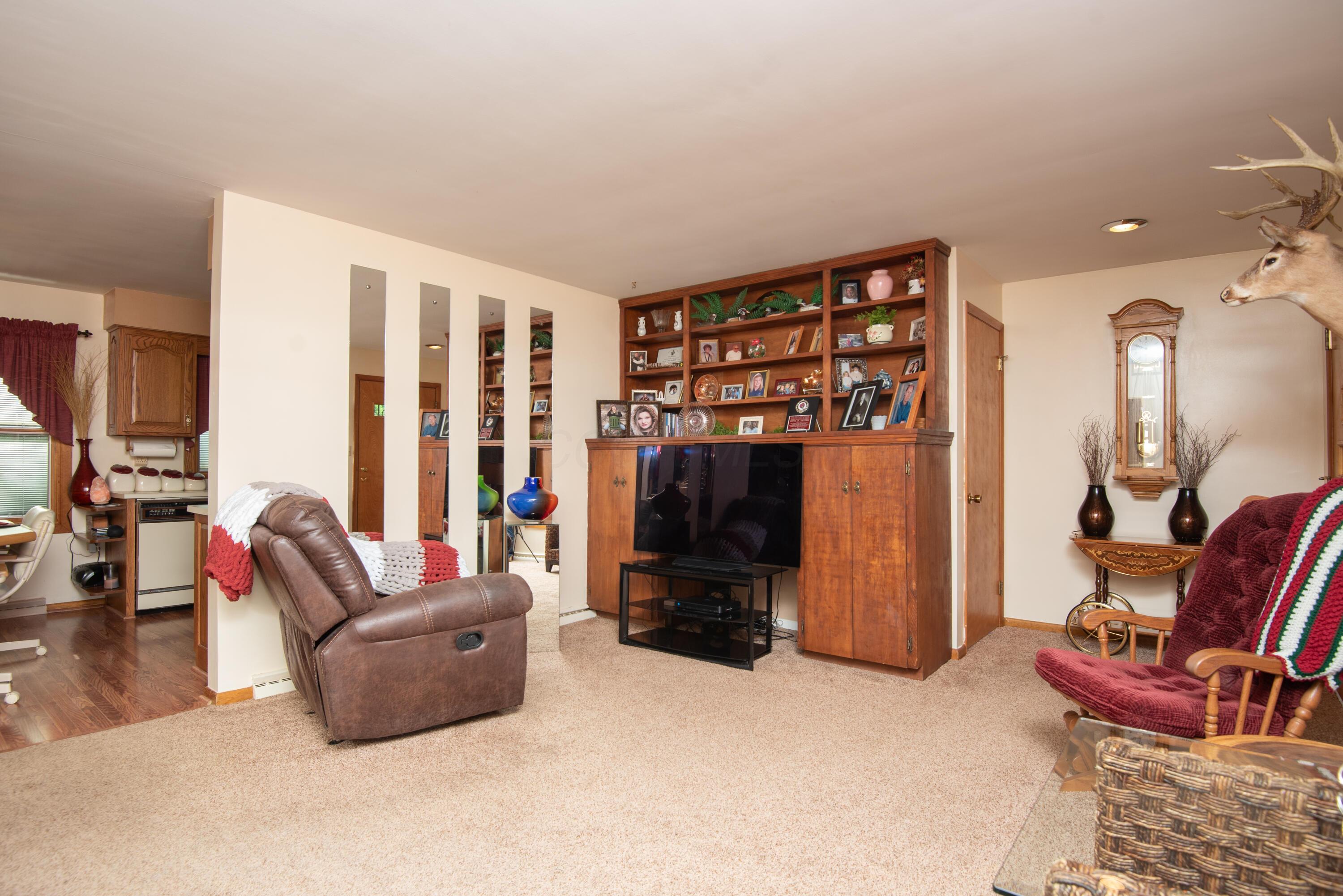 10950 Mt Vernon Road Utica, OH 43080 - Photo 4 of 42