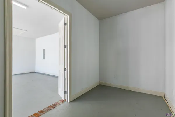 $530,000 | 13712 Landmark Drive, Baton Rouge, LA 70810