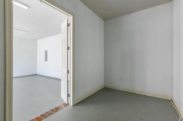 $530,000 | 13712 Landmark Drive, Baton Rouge, LA 70810