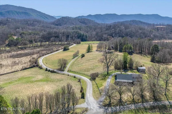 $350,000 | Ellejoy Crossing Way, Walland, TN 37886