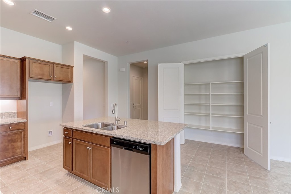 77 Syrah Rancho Mirage, CA 92270 - Photo 4 of 11 Gallery Image 4