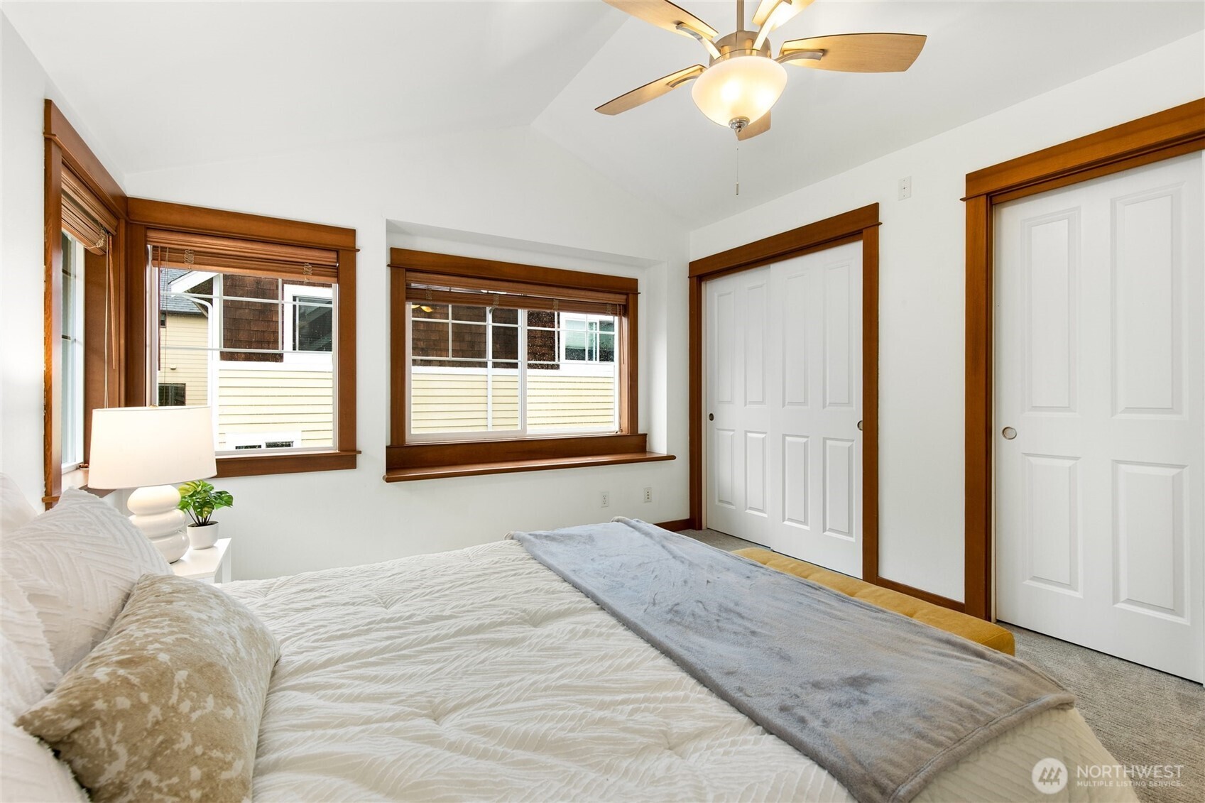 813 Northwest 97th Street, Unit B Seattle, WA 98117 - Photo 23 of 28