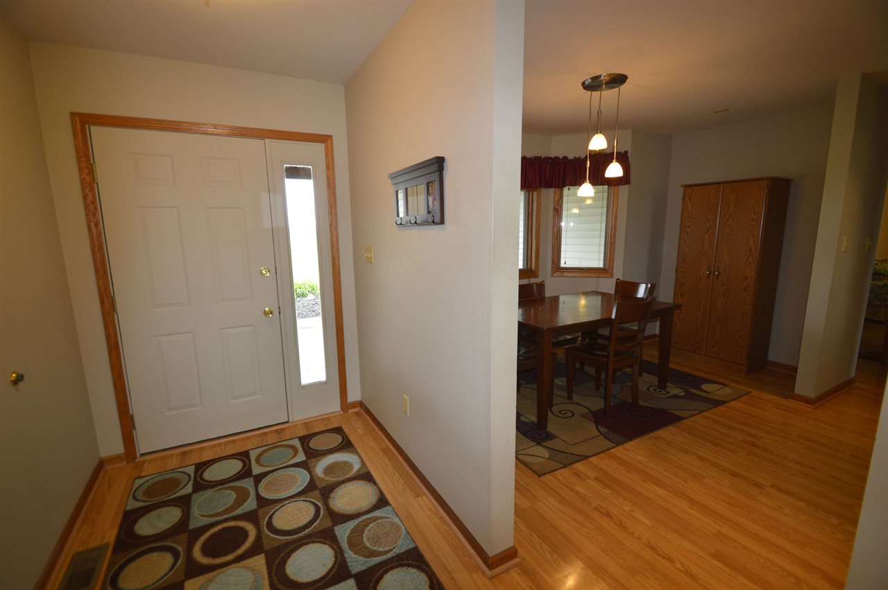 11622 Johnson Road Fort Wayne, IN 46818 - Photo 4 of 36