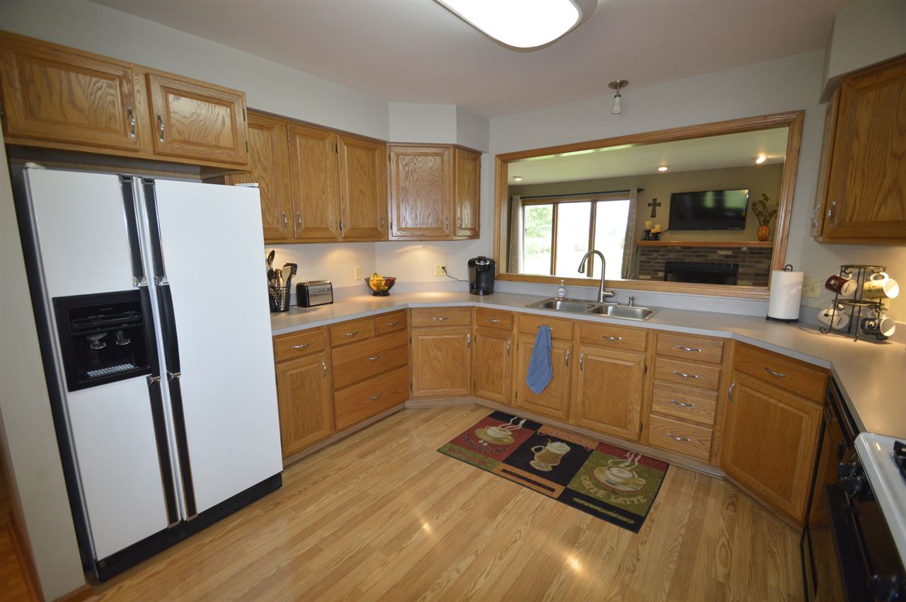 11622 Johnson Road Fort Wayne, IN 46818 - Photo 8 of 36