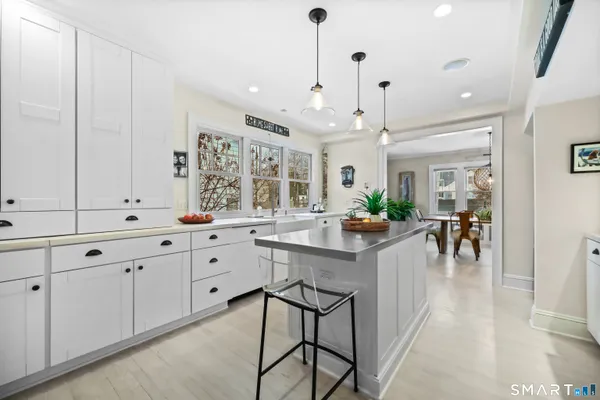 $1,599,000 | 164 Wakeman Road, Fairfield, CT 06824