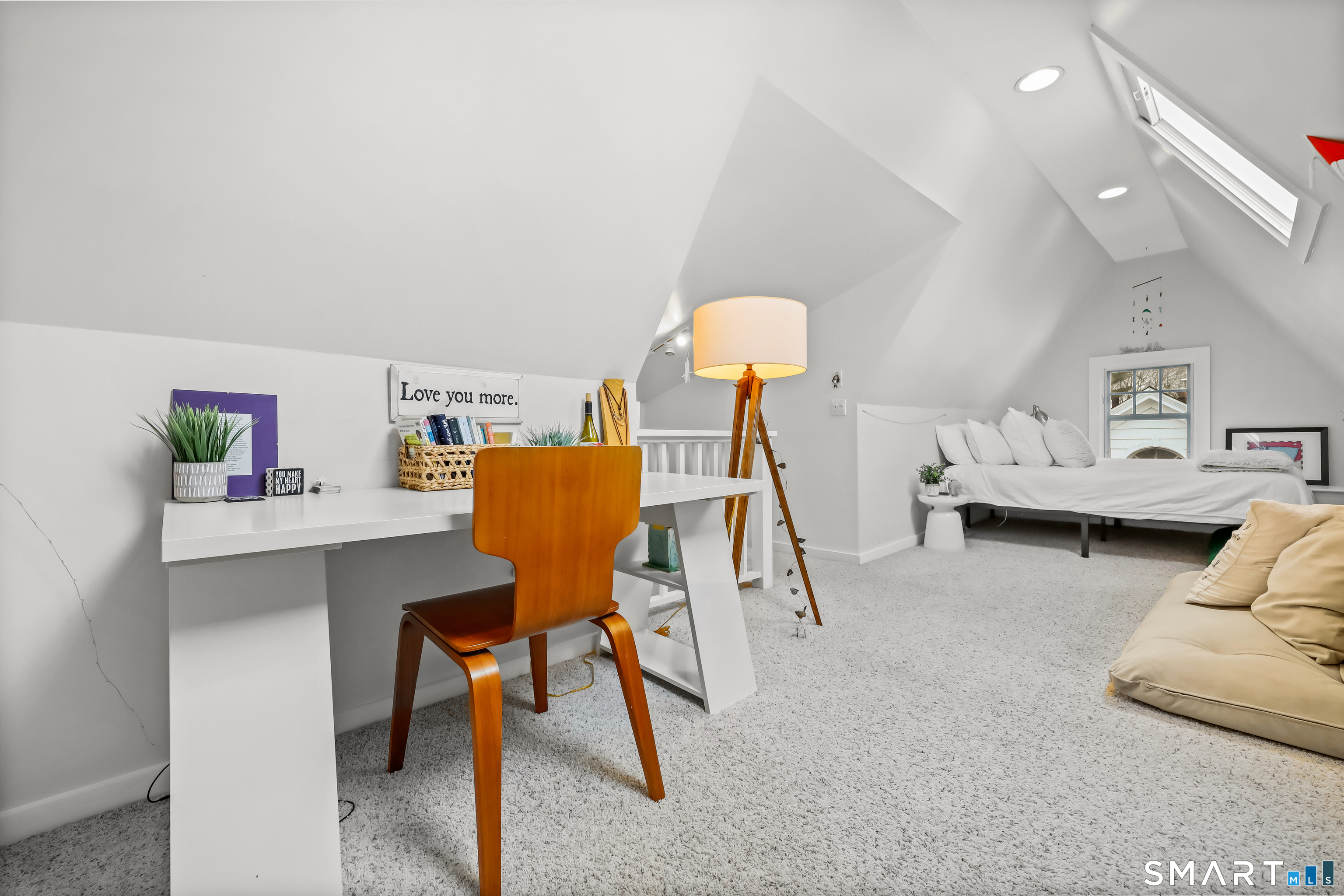 164 Wakeman Road Fairfield, CT 06824 - Photo 14 of 41