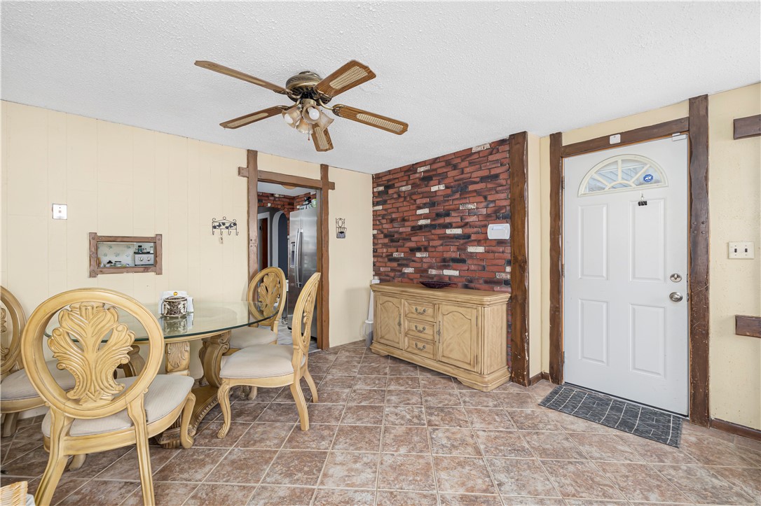 78 Warwick Road Pawtucket, RI 02861 - Photo 13 of 22