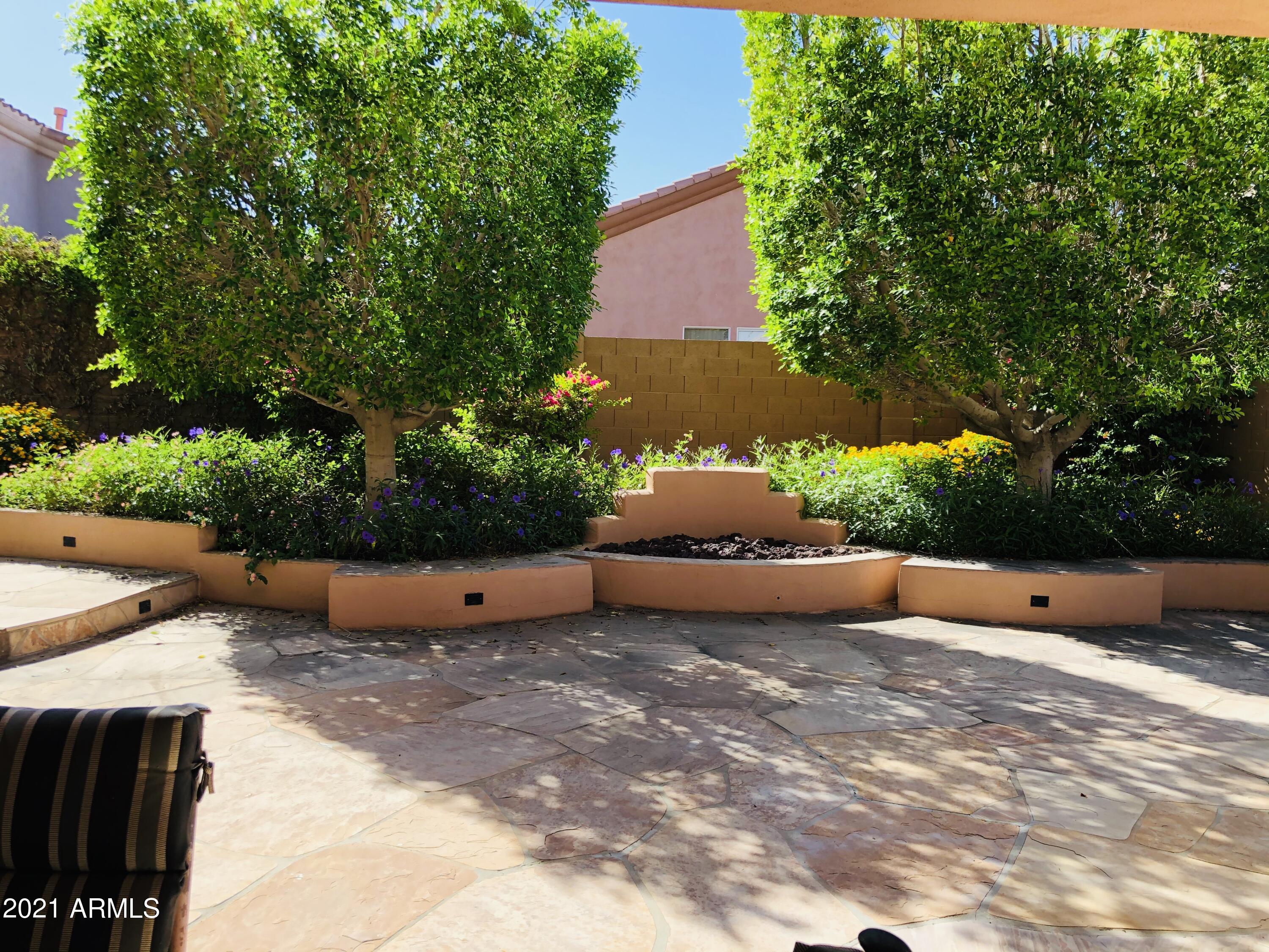 10453 East Pine Valley Drive Scottsdale, AZ 85255 - Photo 34 of 35 a view of a outdoor space with a tub