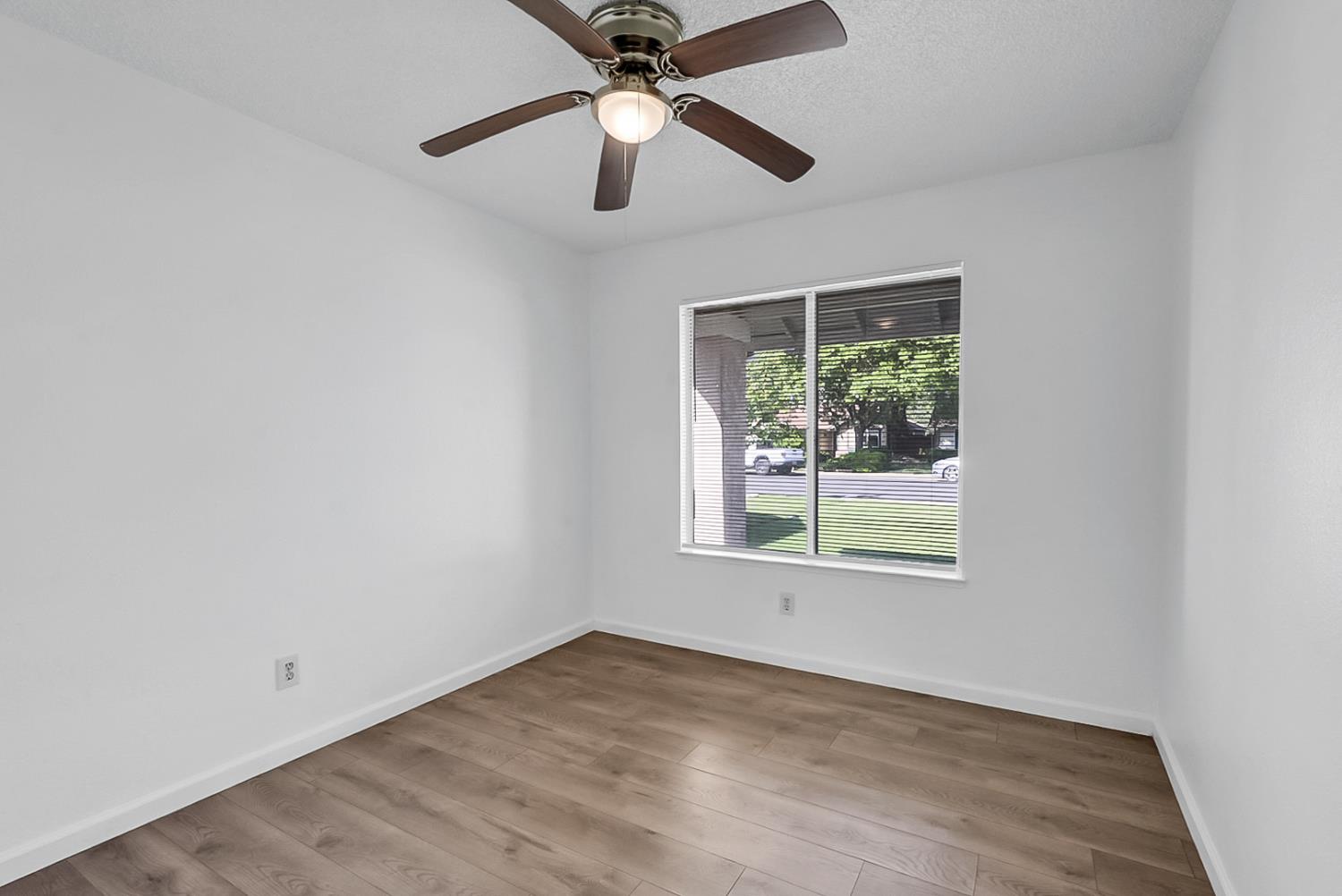 320 Scout Way Modesto, CA 95351 - Photo 8 of 24