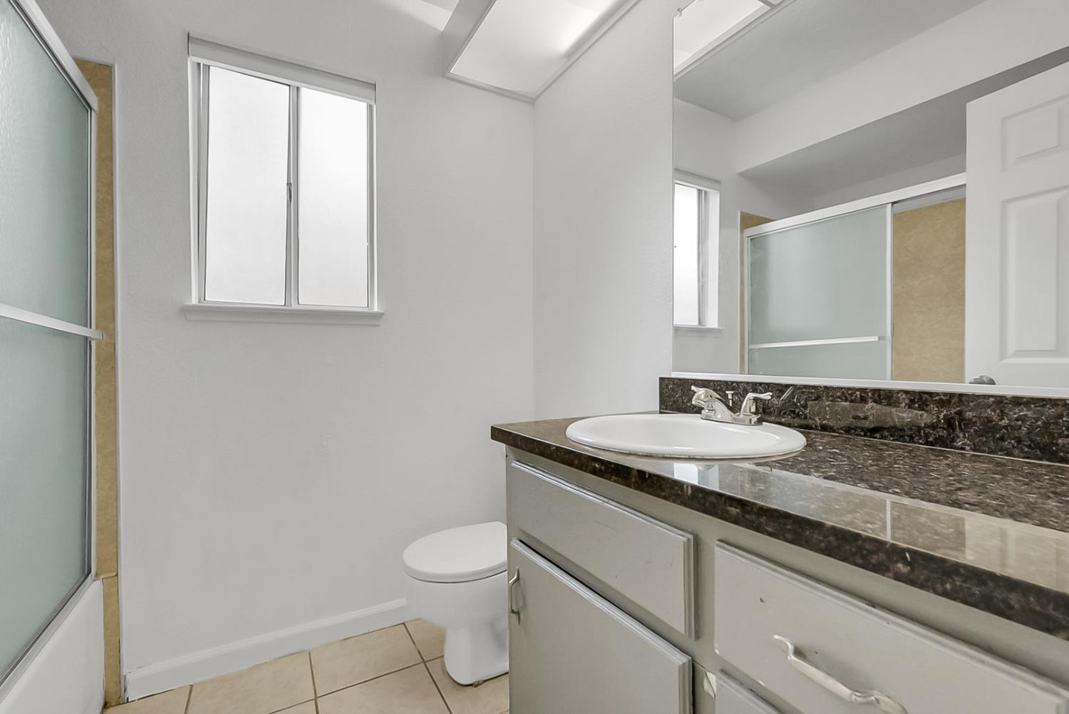 320 Scout Way Modesto, CA 95351 - Photo 9 of 24