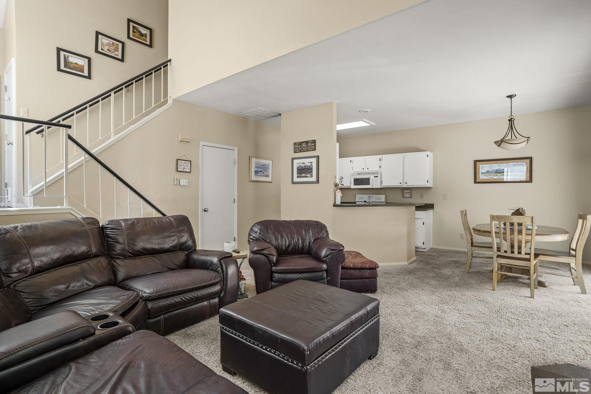4334 Leeward Lane Reno, NV 89502 - Photo 7 of 22 Photo 7