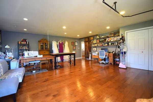 $215,000 | 15665 North Angling Lane, Mount Vernon, IL 62864