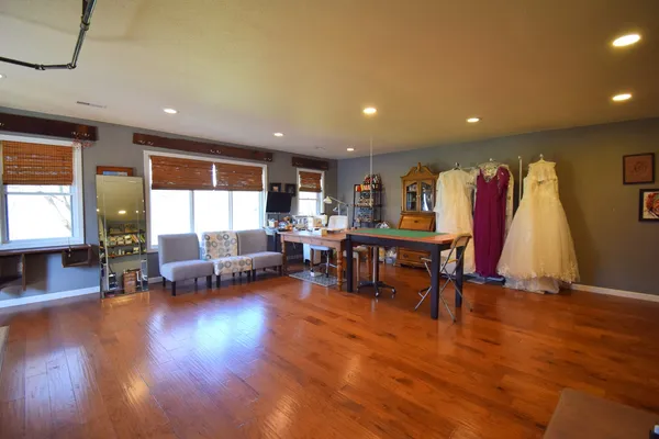 $215,000 | 15665 North Angling Lane, Mount Vernon, IL 62864