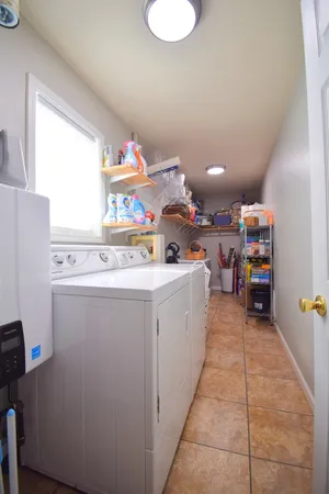 $215,000 | 15665 North Angling Lane, Mount Vernon, IL 62864