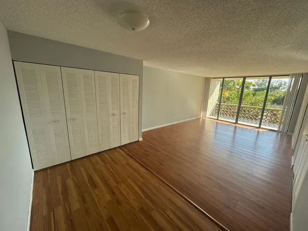 $1,575 | 4222 Inverrary Boulevard, Unit 4313, Lauderhill, FL 33319