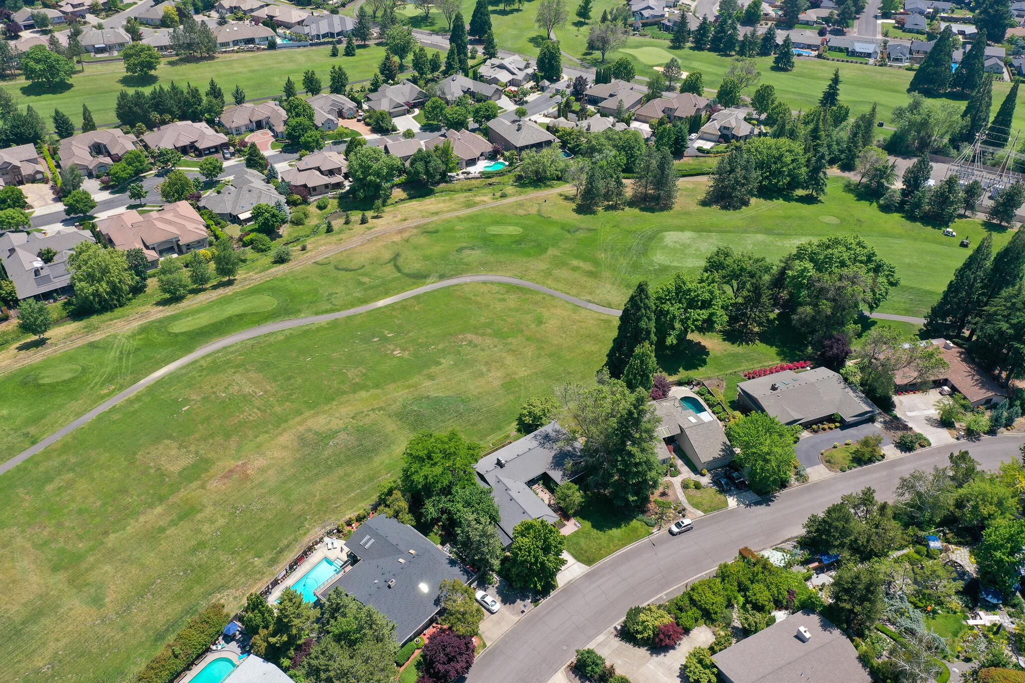 101 South Foothill Road Medford, OR 97504 - Photo 12 of 60 DJI_0505