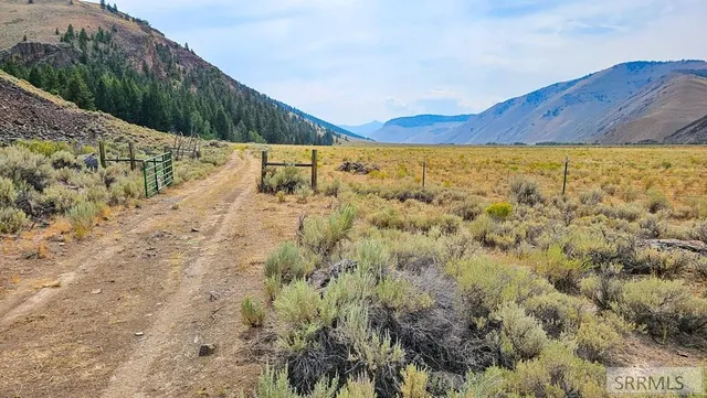 $373,425 | 4897 Trail Creek Road, Mackay, ID 83251