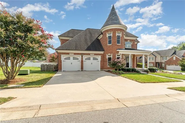 $575,000 | 6400 Rains Davis Drive, Kernersville, NC 27284
