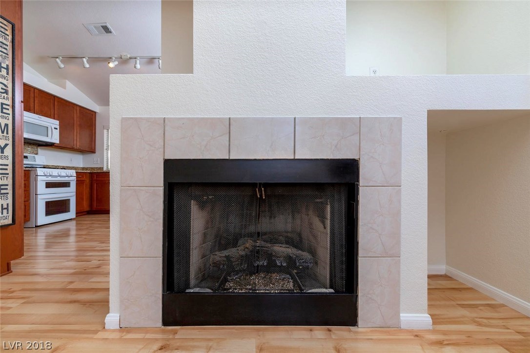 5909 April Lane Las Vegas, NV 89130 - Photo 7 of 30