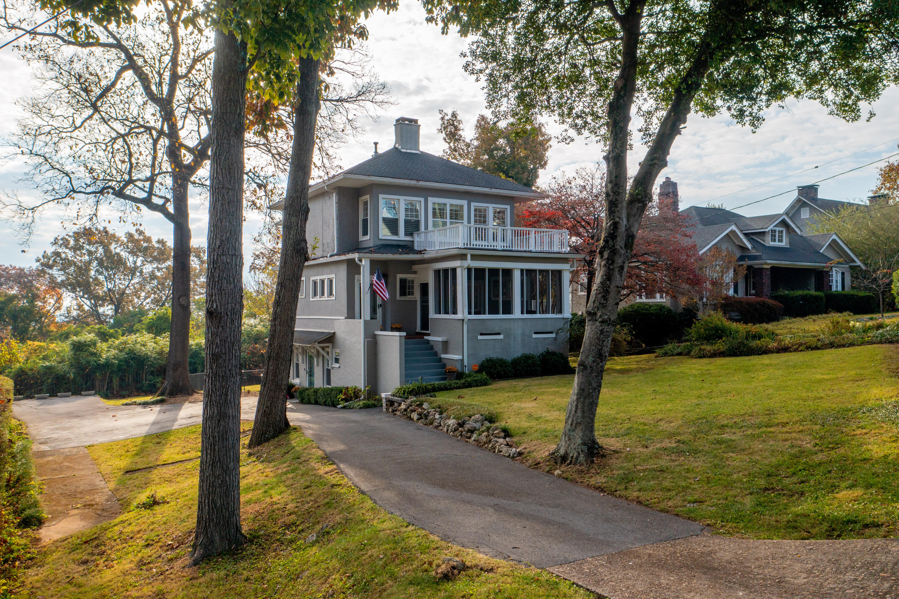68 South Crest Road Chattanooga, TN 37404 - Photo 2 of 56 DJI_0074