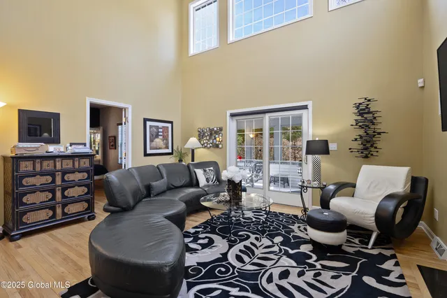 $3,200 | 91 Vista Drive, Saratoga Springs, NY 12866