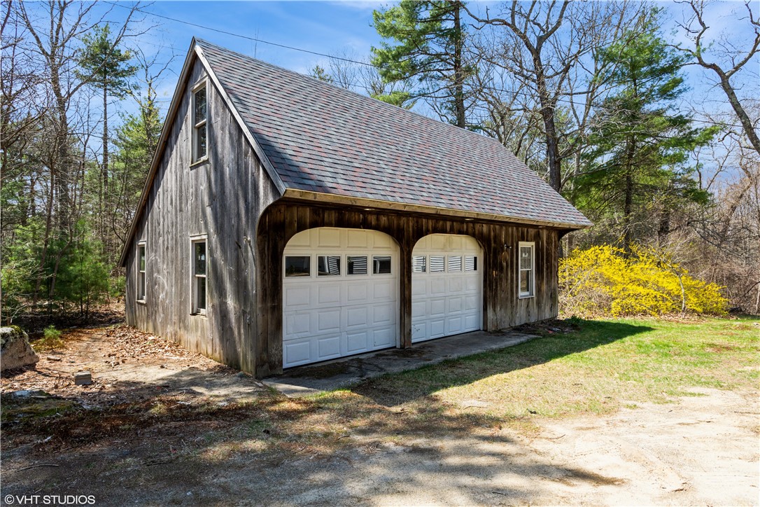 22 Thomas Parker Road Foster, RI 02825 - Photo 8 of 41