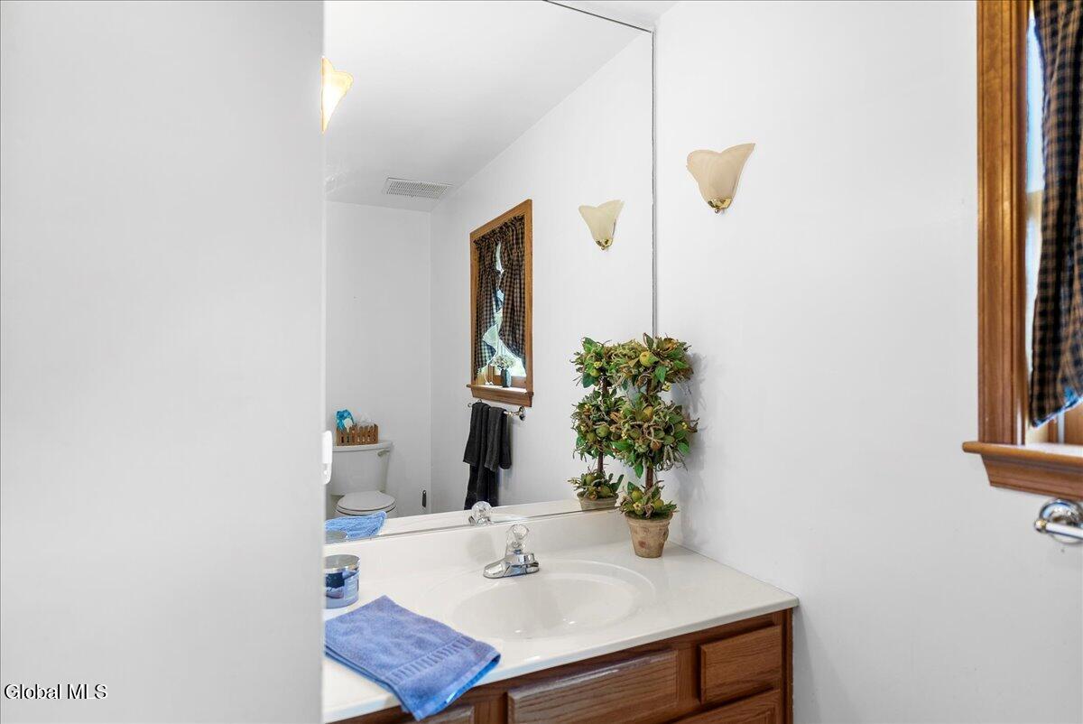 219 Rossman Valley Road Fulton, NY 12149 - Photo 21 of 46 45-DSC09357