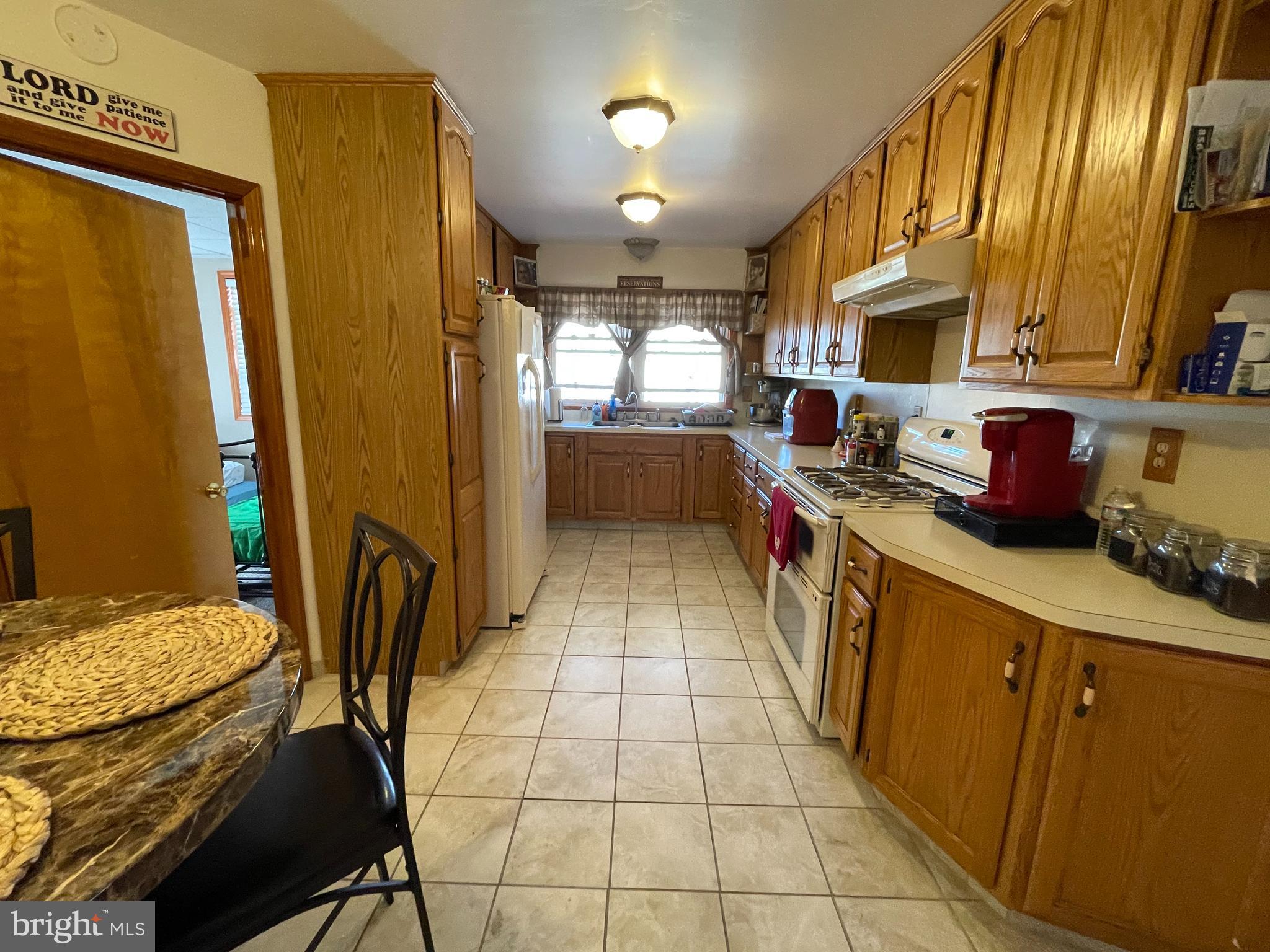 442 Chews Landing Road Sicklerville, NJ 08081 - Photo 12 of 29 Gallery Image 12