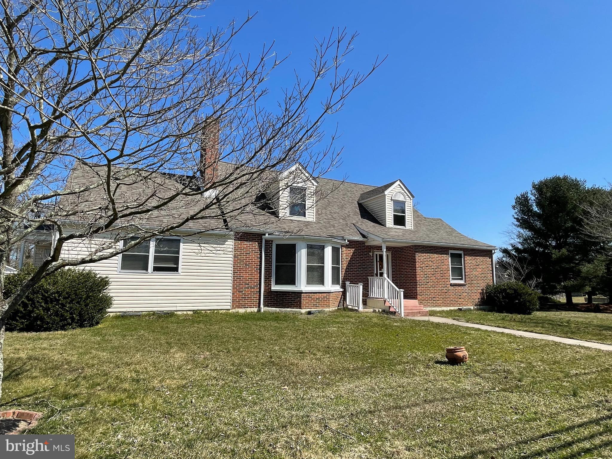 442 Chews Landing Road Sicklerville, NJ 08081 - Photo 3 of 29 Gallery Image 3