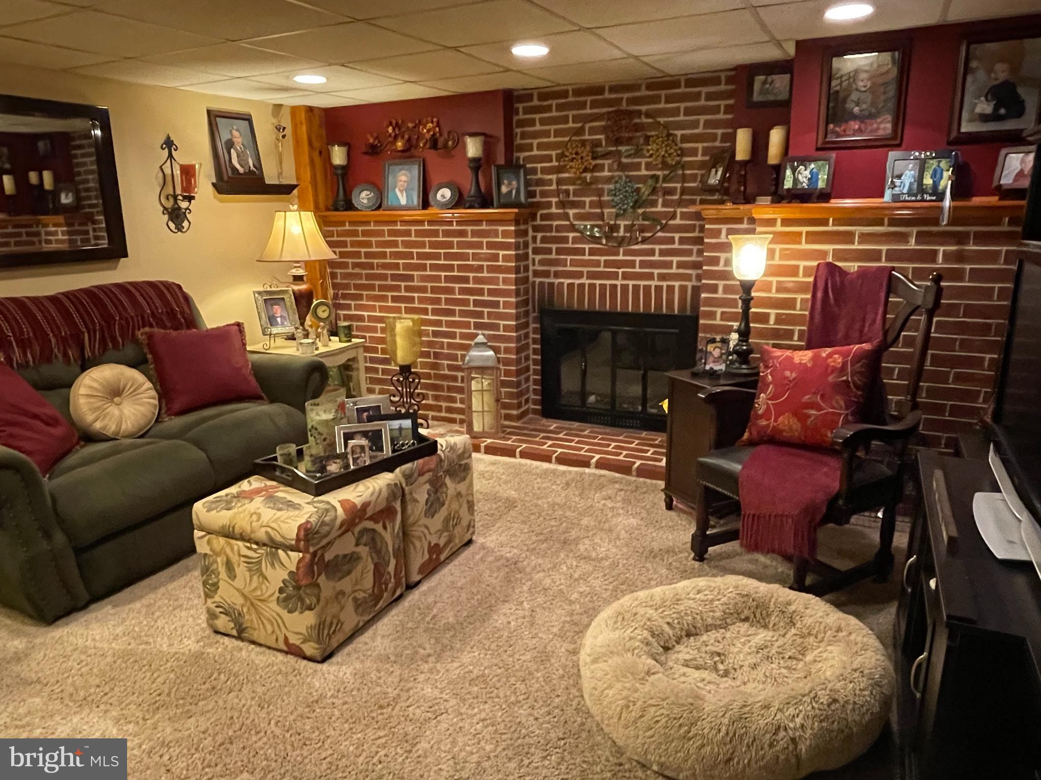 442 Chews Landing Road Sicklerville, NJ 08081 - Photo 4 of 29 Gallery Image 4