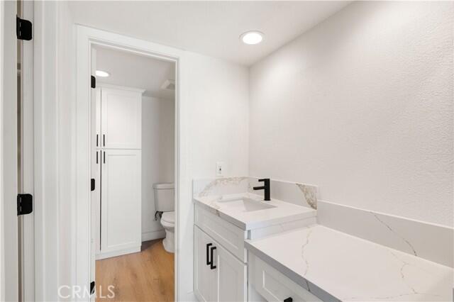 82151 Waring Way, Unit 33 Indio, CA 92201 - Photo 10 of 17 a bathroom with a sink and a mirror