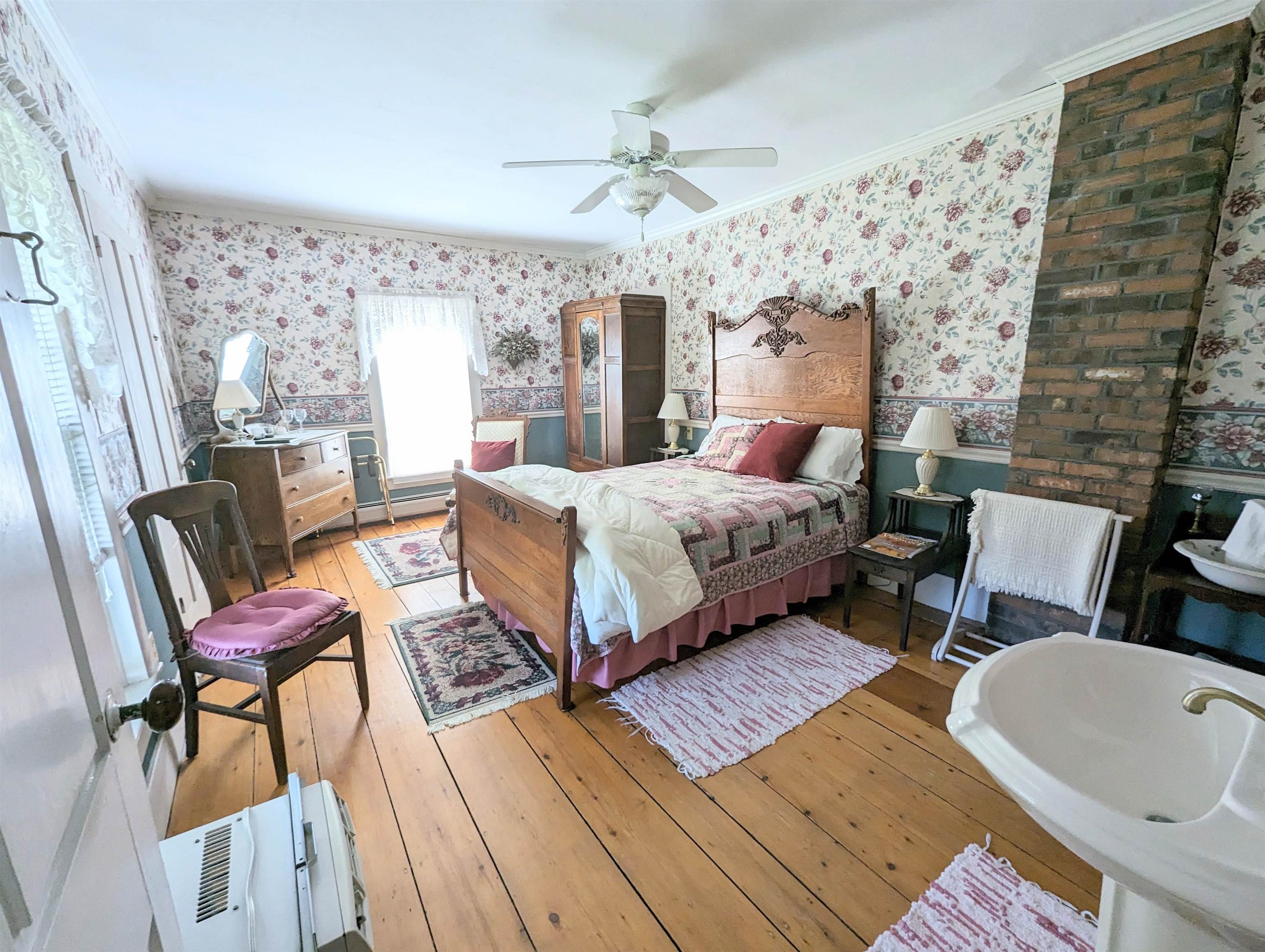 1573 Highway 5 Barnet, VT 05821 - Photo 32 of 36