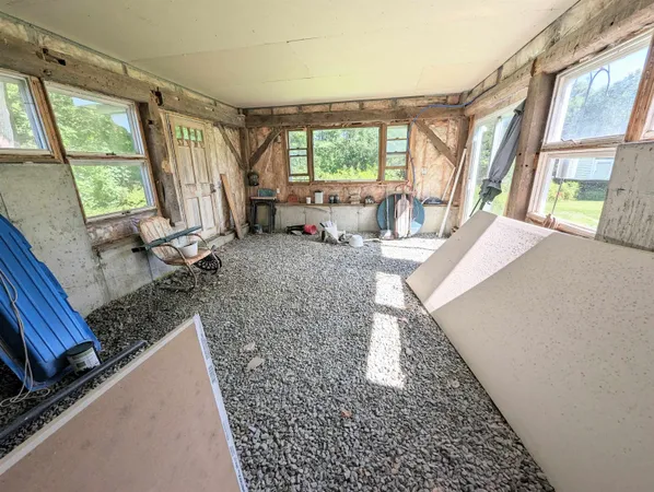 $379,950 | 1573 Highway 5, Barnet, VT 05821