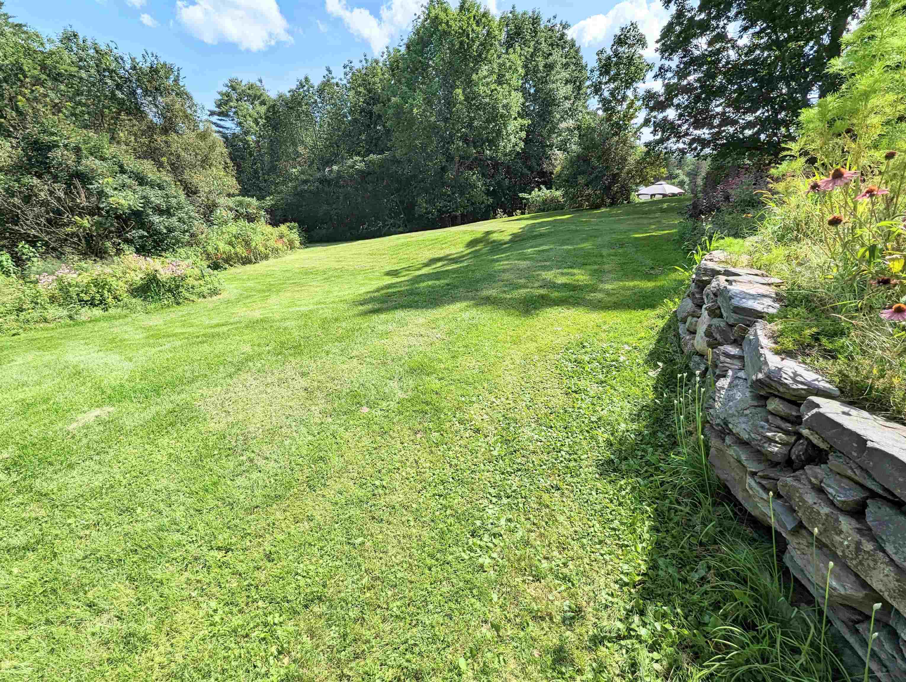 1573 Highway 5 Barnet, VT 05821 - Photo 5 of 36