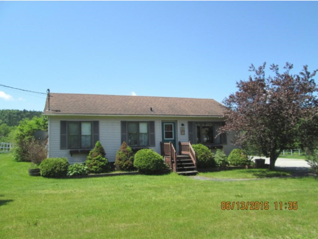 523 Gale Street Canaan, VT 05903 - Photo 1 of 28